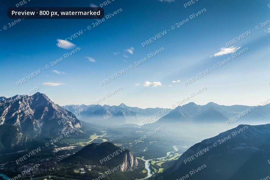 A mountain valley photo labeled Preview, 800 px, with a tiled watermark