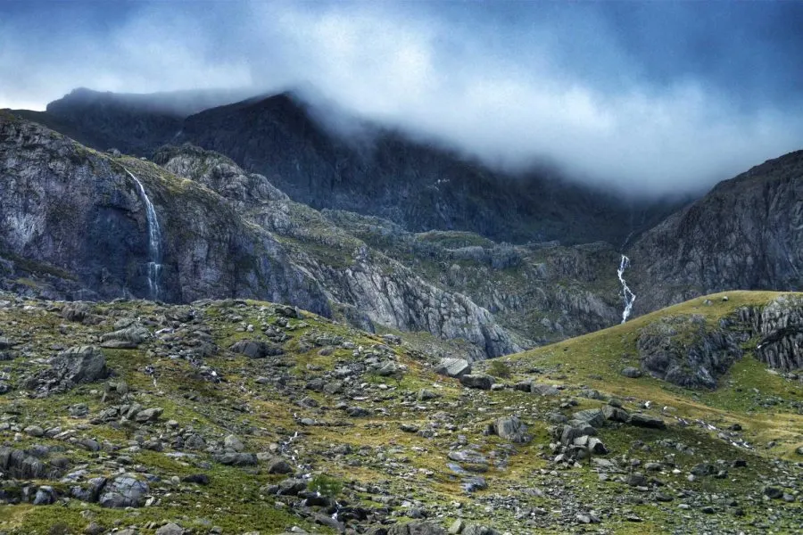 The original mountain valley photo
