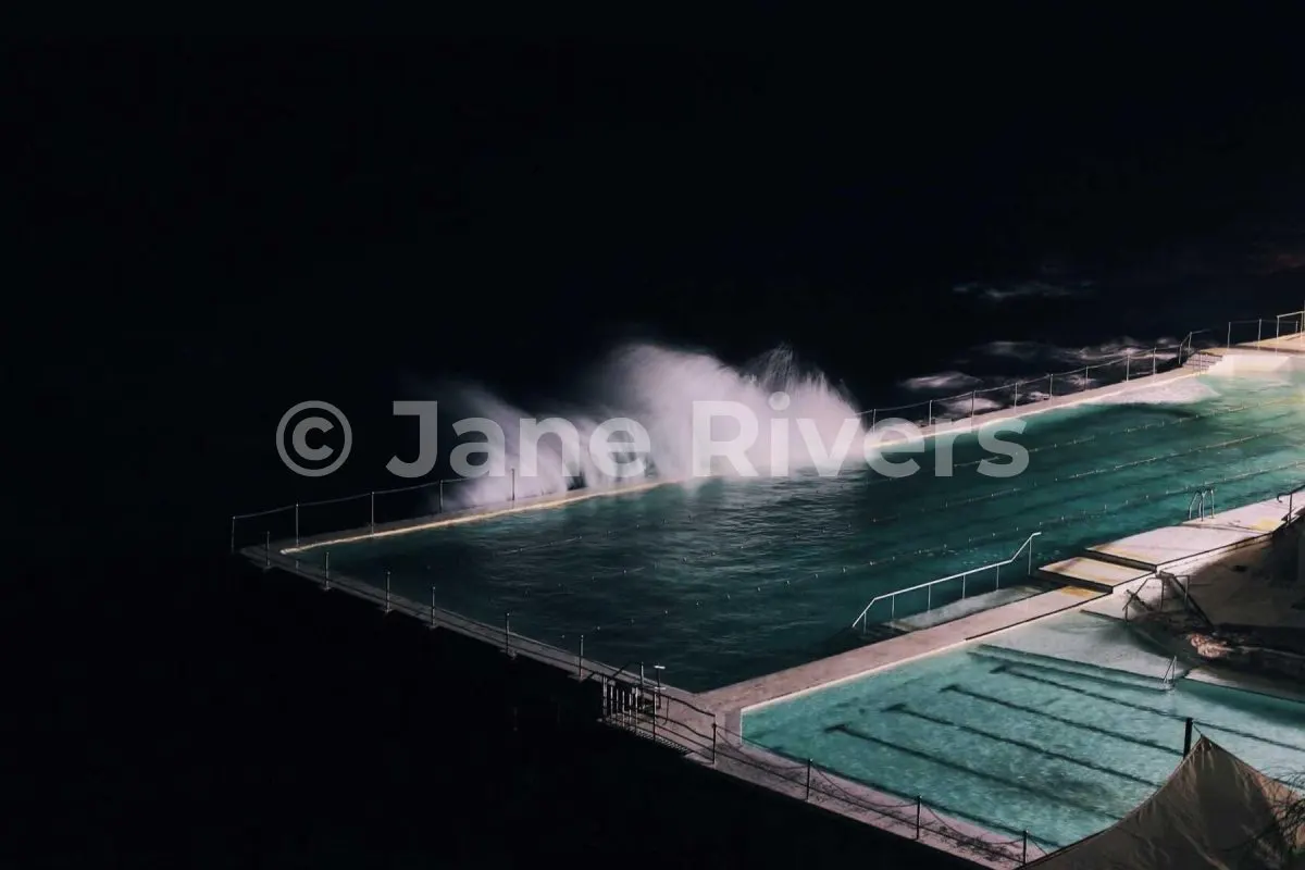 The same frame with a large, semi-transparent copyright watermark across the middle