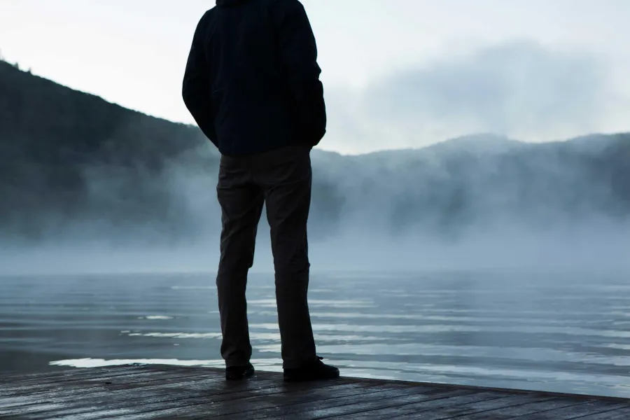 The same lake photo with no watermark